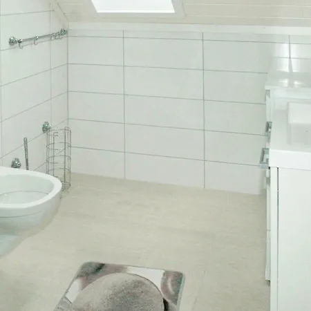 Four-bedroom In Gursken 3 Дом отдыха *